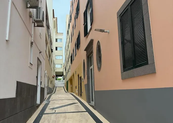 Old Town Charm 아파트 푼샬